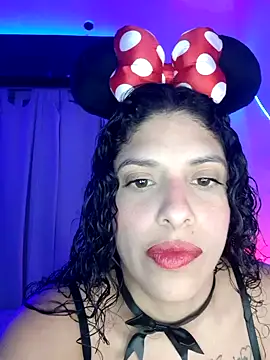 Snapshot of Shura_xxxBig chatting on November 1, 2025, 1:07 am Shura xxxBig online show from November 1, 2025, 1:07 am