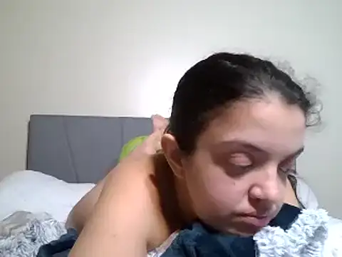 Snapshot of WildLillyFlower chatting on February 24, 2025, 7:41 pm WildLillyFlower online show from February 24, 2025, 7:41 pm