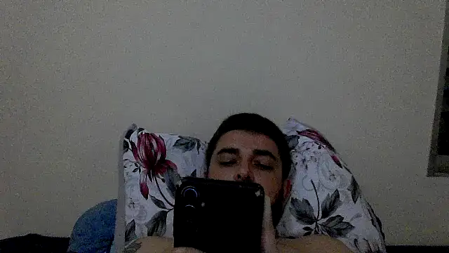 Snapshot of Dat1994 chatting on November 13, 2025, 8:08 pm Dat1994 online show from November 13, 2025, 8:08 pm