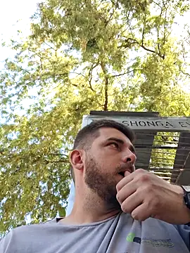 Snapshot of Dat1994 chatting on November 28, 2025, 1:47 pm Dat1994 online show from November 28, 2025, 1:47 pm