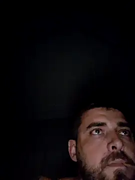 Snapshot of Dat1994 chatting on December 1, 2025, 6:40 am Dat1994 online show from December 1, 2025, 6:40 am