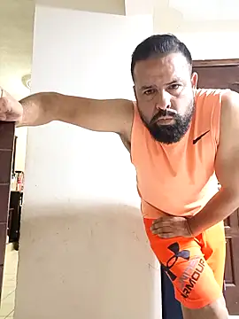 Snapshot of Praxis chatting on October 2, 2025, 7:32 pm Praxis online show from October 2, 2025, 7:32 pm