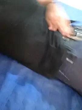 Snapshot of Praxis chatting on November 11, 2025, 8:31 pm Praxis online show from November 11, 2025, 8:31 pm