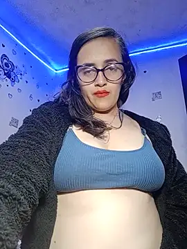 anndreapds online show from June 25, 2026, 11:42 pm