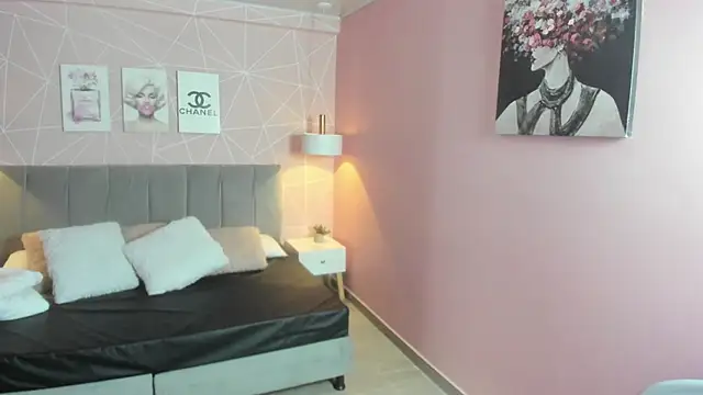 Snapshot of zara__sweet chatting on April 17, 2026, 1:14 pm zara sweet online show from April 17, 2026, 1:14 pm