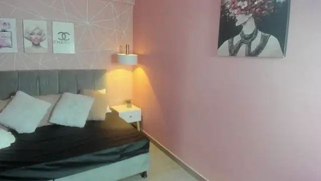 Snapshot of zara__sweet chatting on May 6, 2026, 1:49 pm zara sweet online show from May 6, 2026, 1:49 pm