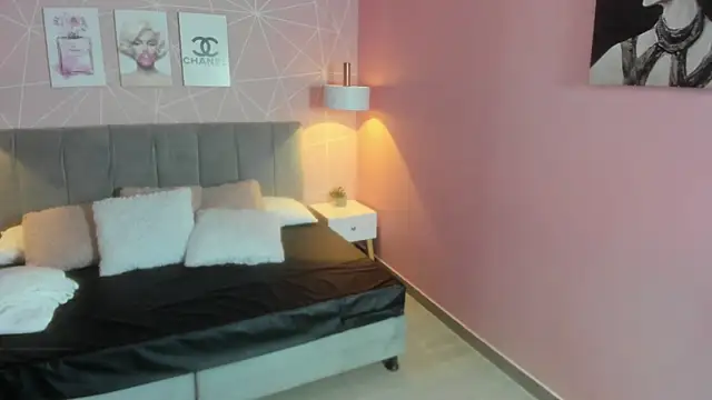 Snapshot of zara__sweet chatting on May 8, 2026, 2:00 pm zara sweet online show from May 8, 2026, 2:00 pm