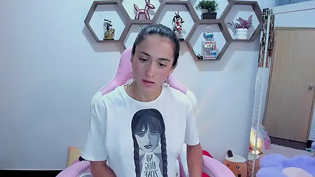 SharonSander online show from January 11, 2025, 3:13 am