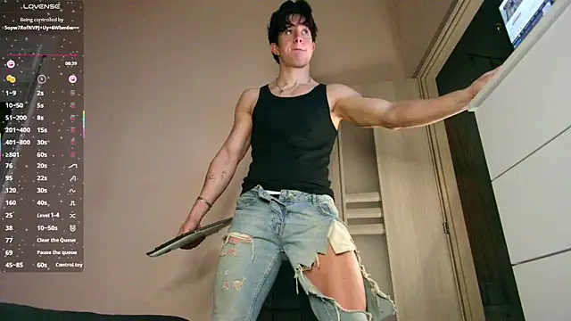 Snapshot of ChristianLevine_ chatting on January 12, 2026, 5:12 am ChristianLevine online show from January 12, 2026, 5:12 am