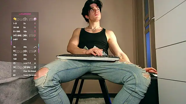 Snapshot of ChristianLevine_ chatting on February 1, 2026, 8:07 pm ChristianLevine online show from February 1, 2026, 8:07 pm