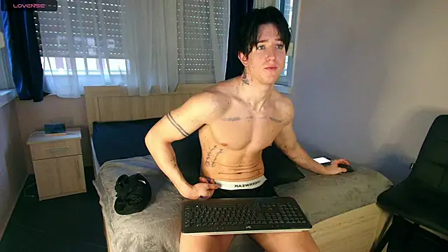 Snapshot of ChristianLevine_ chatting on February 10, 2026, 6:06 am ChristianLevine online show from February 10, 2026, 6:06 am