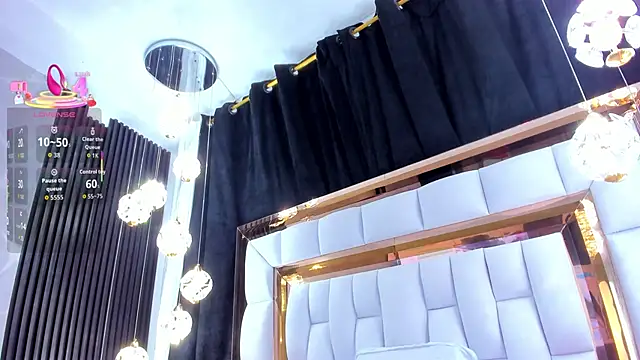 Snapshot of SarayRoyse chatting on November 14, 2025, 7:34 pm SarayRoyse online show from November 14, 2025, 7:34 pm