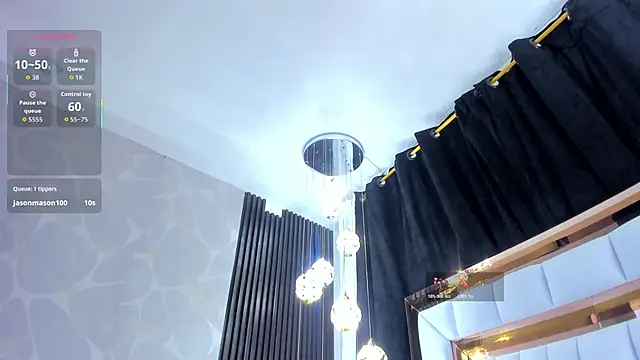 Snapshot of SarayRoyse chatting on November 18, 2025, 7:40 pm SarayRoyse online show from November 18, 2025, 7:40 pm