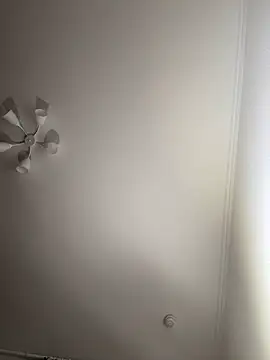 Sweet  Milly online show from April 10, 2026, 4:23 pm