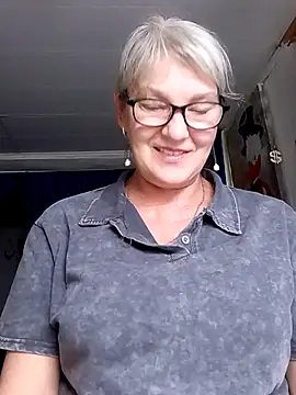 Snapshot of irinamaux chatting on June 30, 2026, 5:52 am irinamaux online show from June 30, 2026, 5:52 am