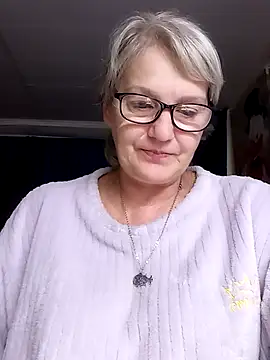 Snapshot of irinamaux chatting on July 10, 2026, 2:16 am irinamaux online show from July 10, 2026, 2:16 am