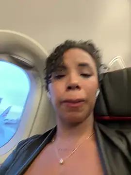 Snapshot of Brunettexio chatting on March 14, 2025, 11:12 am Brunettexio online show from March 14, 2025, 11:12 am