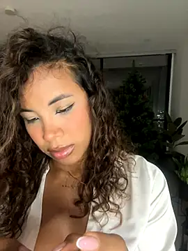 Brunettexio online show from November 29, 2025, 1:41 am