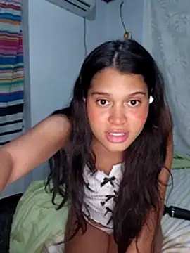 Tamiapple online show from November 4, 2025, 2:54 am