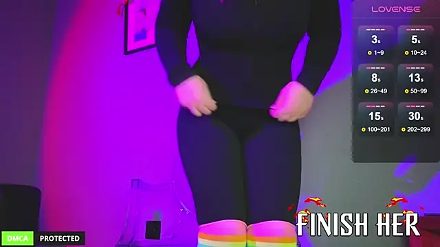 Snapshot of princess_sofiee chatting on November 14, 2025, 2:16 pm princess sofiee online show from November 14, 2025, 2:16 pm