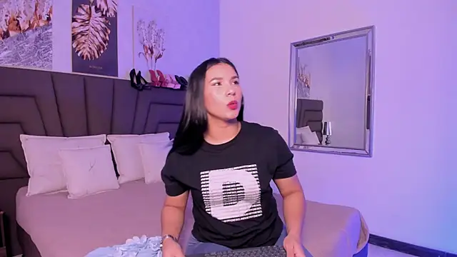 Sofi Perez  online show from March 2, 2026, 11:17 am