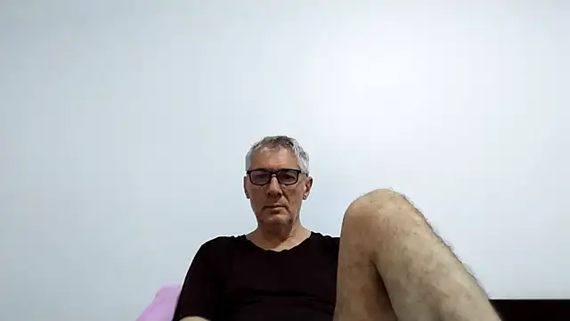 BIGUNCUTHARDCOCK online show from May 9, 2026, 12:16 am