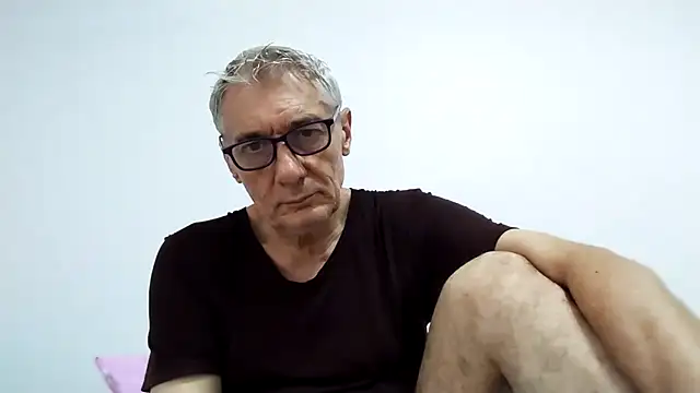 BIGUNCUTHARDCOCK online show from May 14, 2026, 12:28 am