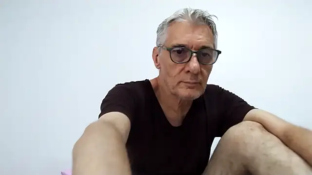BIGUNCUTHARDCOCK online show from May 16, 2026, 12:29 am