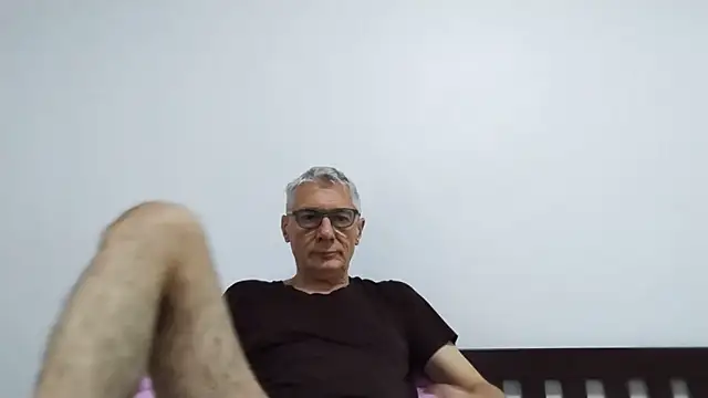 BIGUNCUTHARDCOCK online show from May 19, 2026, 12:16 am