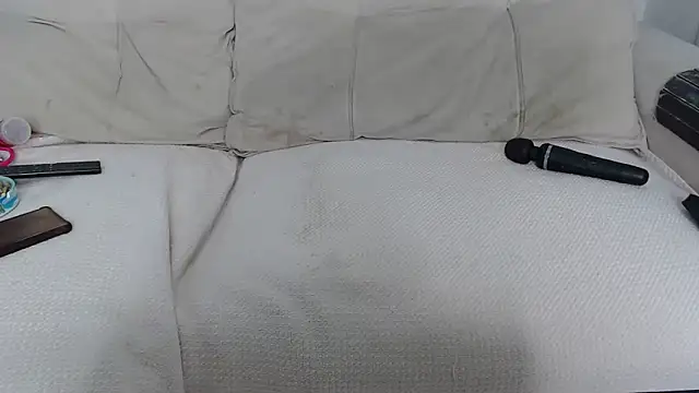 Snapshot of AninhaSampaio chatting on December 18, 2024, 5:04 am AninhaSampaio online show from December 18, 2024, 5:04 am