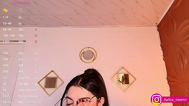 Aliceowenn online show from March 20, 2025, 12:30 am