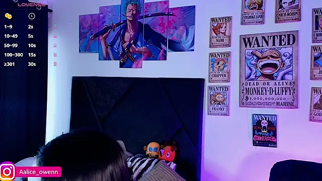 Aliceowenn online show from November 19, 2025, 9:15 pm