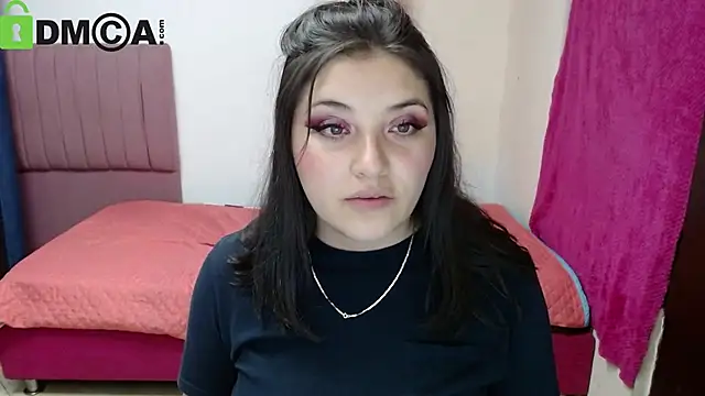 phoenixxxx777 online show from November 27, 2025, 2:13 am