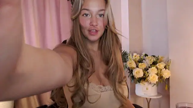 Milk Bunny online show from February 12, 2025, 8:06 am