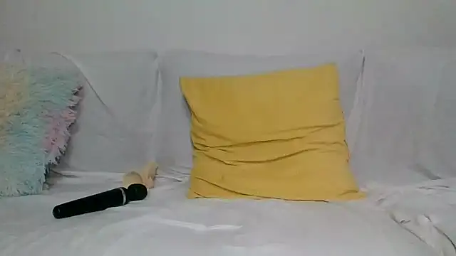 blondyruby online show from November 21, 2025, 8:40 pm