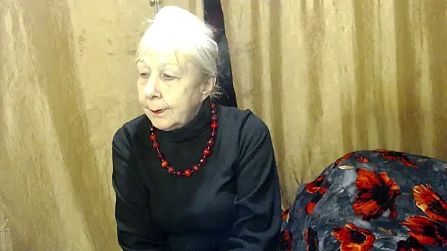  Estelitta 5 online show from March 17, 2025, 6:00 pm