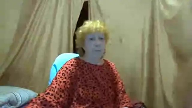 Snapshot of _Estelitta_5 chatting on July 15, 2026, 6:13 pm Estelitta 5 online show from July 15, 2026, 6:13 pm