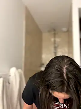  Juliette online show from November 28, 2025, 1:47 pm