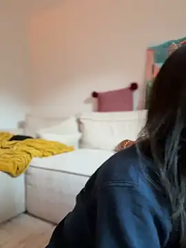  Juliette online show from February 23, 2026, 4:37 pm