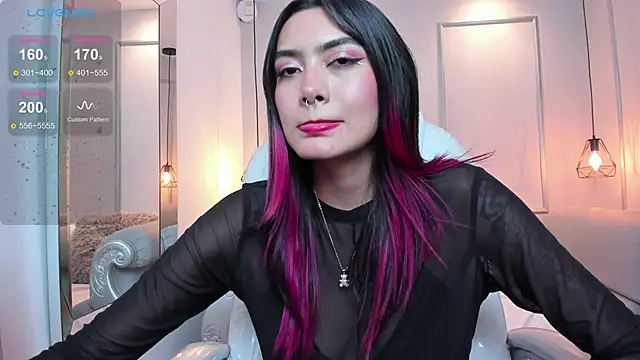 AzuraKindong online show from February 22, 2025, 2:06 am