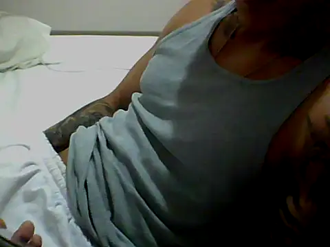 Skater29xx2 online show from January 18, 2025, 11:22 pm