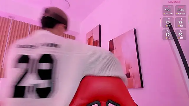 Tomy Rox online show from March 18, 2026, 8:23 pm