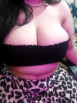 Snapshot of Adiba_2 chatting on December 1, 2025, 5:07 pm Adiba 2 online show from December 1, 2025, 5:07 pm