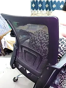 Snapshot of Adiba_2 chatting on December 5, 2025, 10:46 am Adiba 2 online show from December 5, 2025, 10:46 am