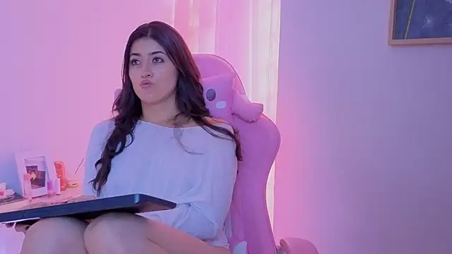 Snapshot of ChanellGV chatting on November 26, 2025, 7:48 pm ChanellGV online show from November 26, 2025, 7:48 pm