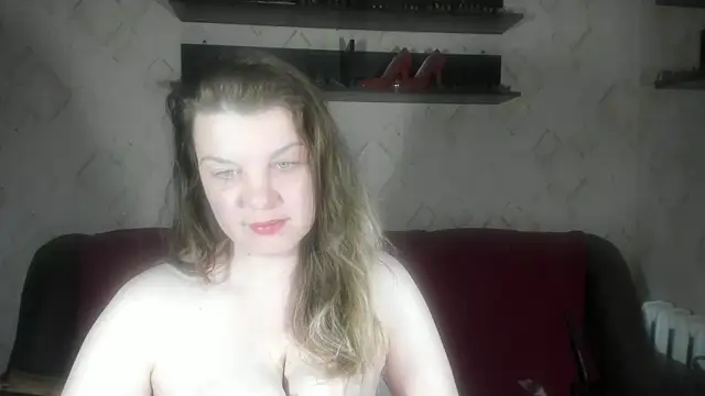 DarkIlona online show from November 18, 2025, 4:28 am