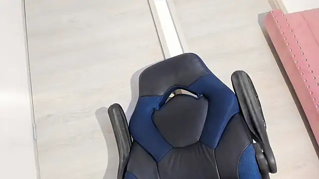 Snapshot of Madi_hotgod chatting on January 8, 2025, 2:35 am Madi hotgod online show from January 8, 2025, 2:35 am