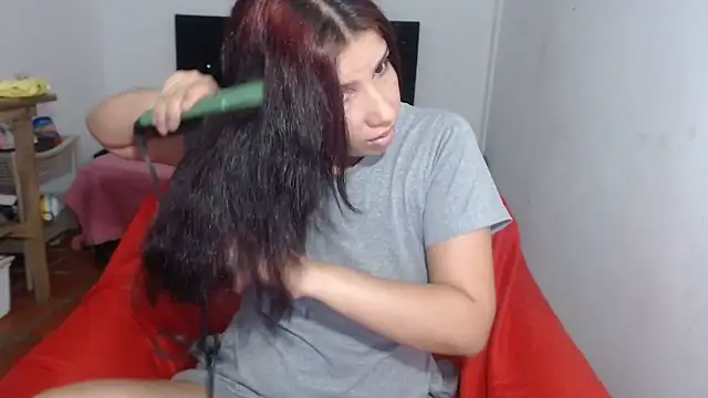 Snapshot of Ainhoa-hot chatting on February 15, 2025, 2:04 am Ainhoa-hot online show from February 15, 2025, 2:04 am