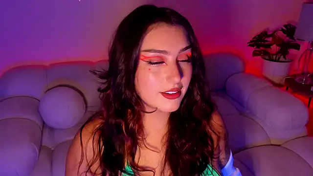 Snapshot of freya_bella_ chatting on January 30, 2025, 8:32 am freya bella online show from January 30, 2025, 8:32 am