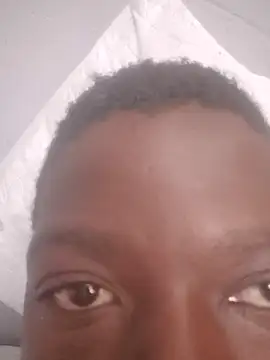 Snapshot of lazyeyes chatting on October 13, 2025, 8:36 am lazyeyes online show from October 13, 2025, 8:36 am